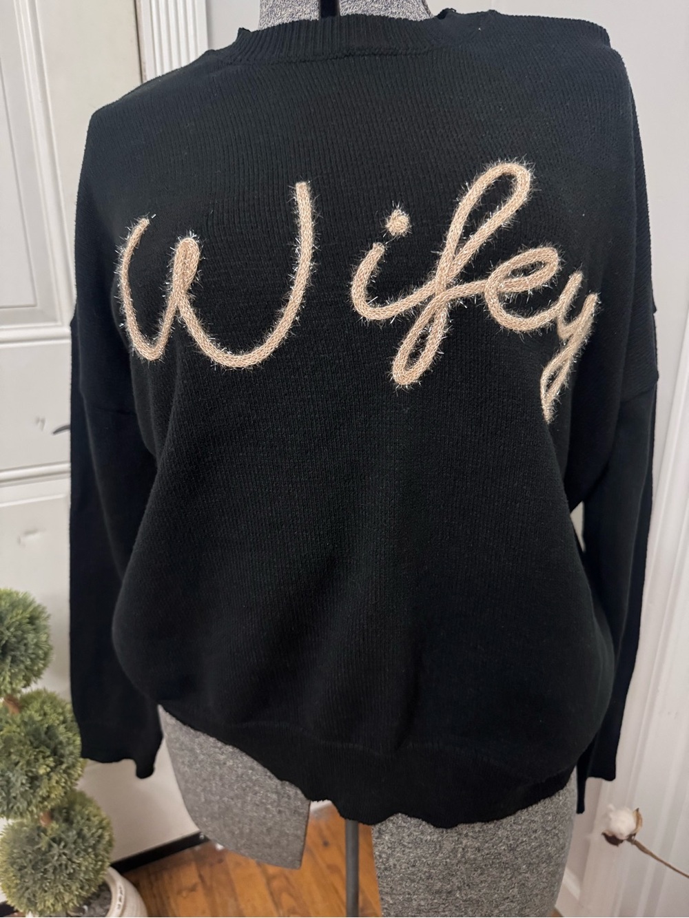 Women’s Gilli Black "Wifey" Script Pullover Sweater -  Cozy Knit Medium